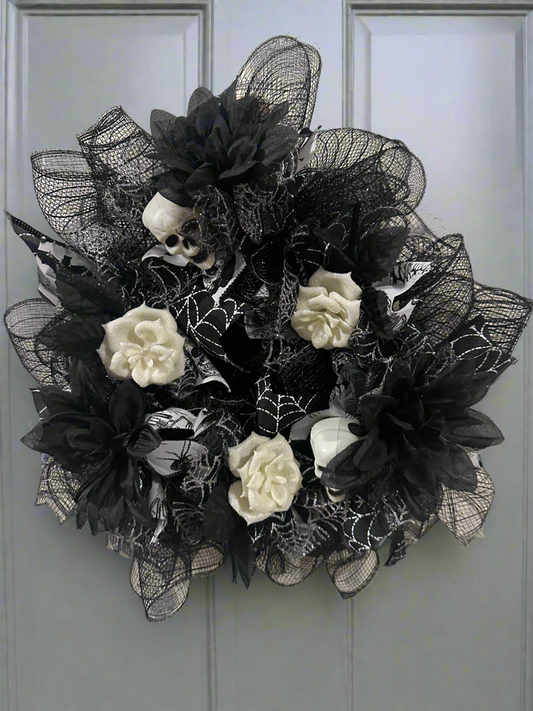 Skulls & Silk Halloween Wreath ππ€